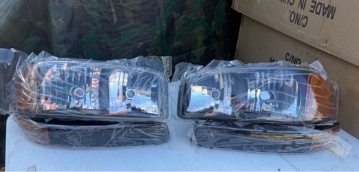 00-06 GMC Yukon Sierra Black Amber Reflector Headlights Parking Lights