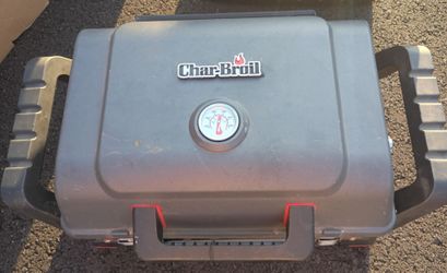 Charbroil 200.0-Sq. in Grey and black Portable Liquid propane Grill