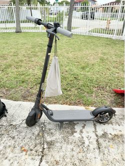 Nine bot scooter