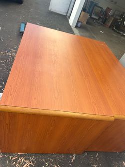Free Desks