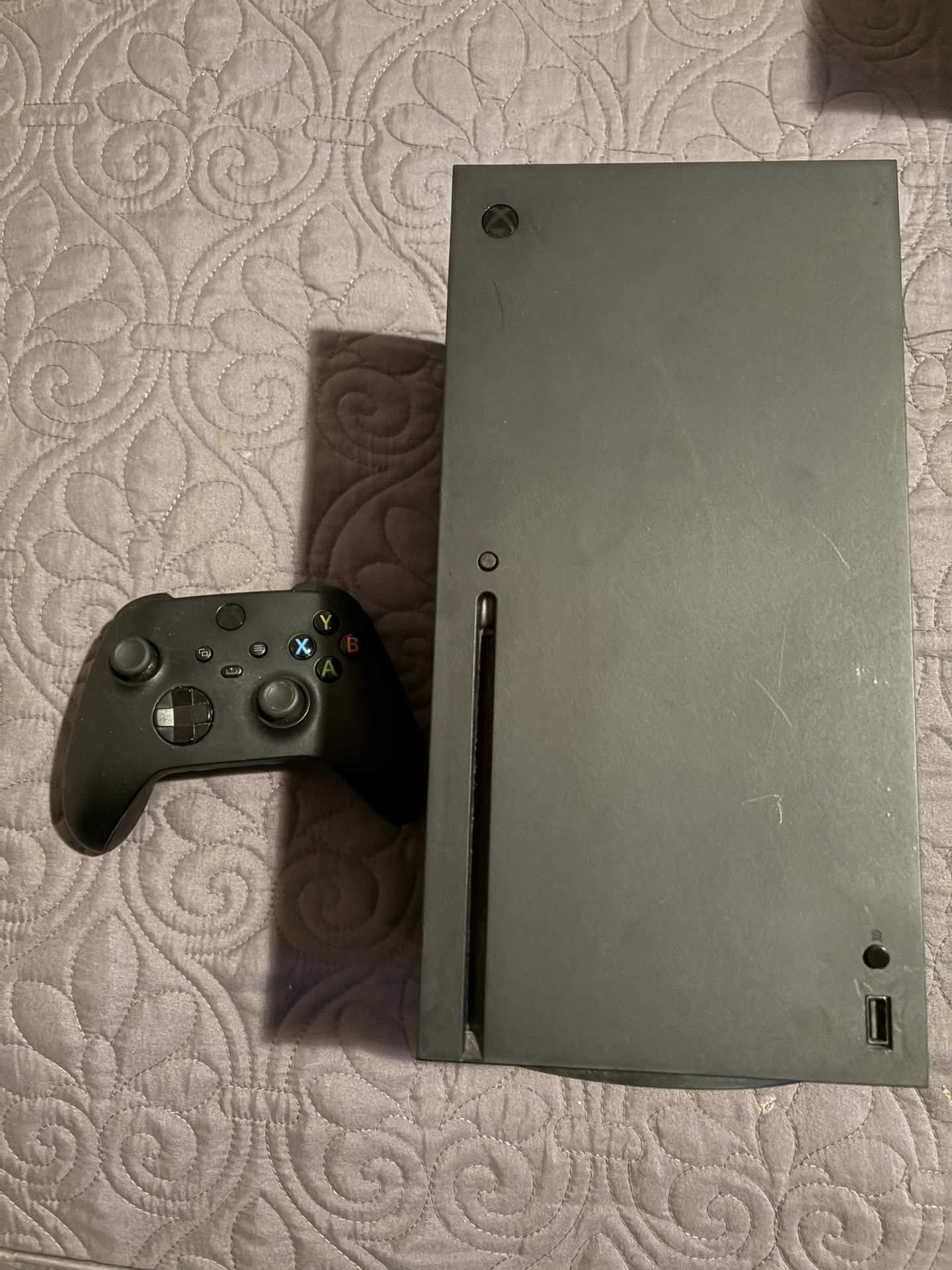 Xbox Series X + Monster Hunter Wilds