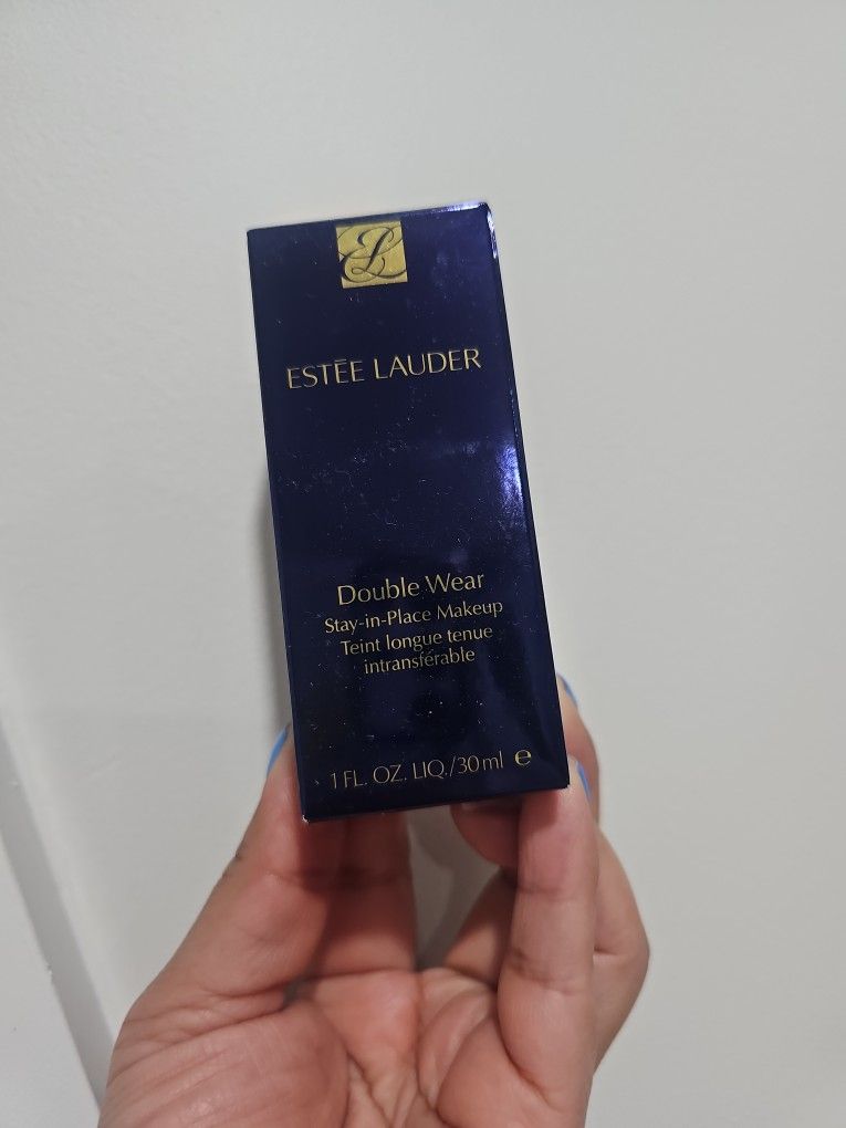 Estee Lauder Double Wear Foundation