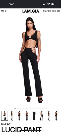 https://offerup.com/redirect/?o=SS5BTQ==.GIA Black Women’s High Rise Slim Flared Knit Lucid Pants Small