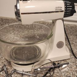 Sunbeam Mixmaster 60th anniversary limited edition with large bowl