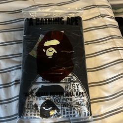 Bathing ape shirt  size Medium 50$ or best offer