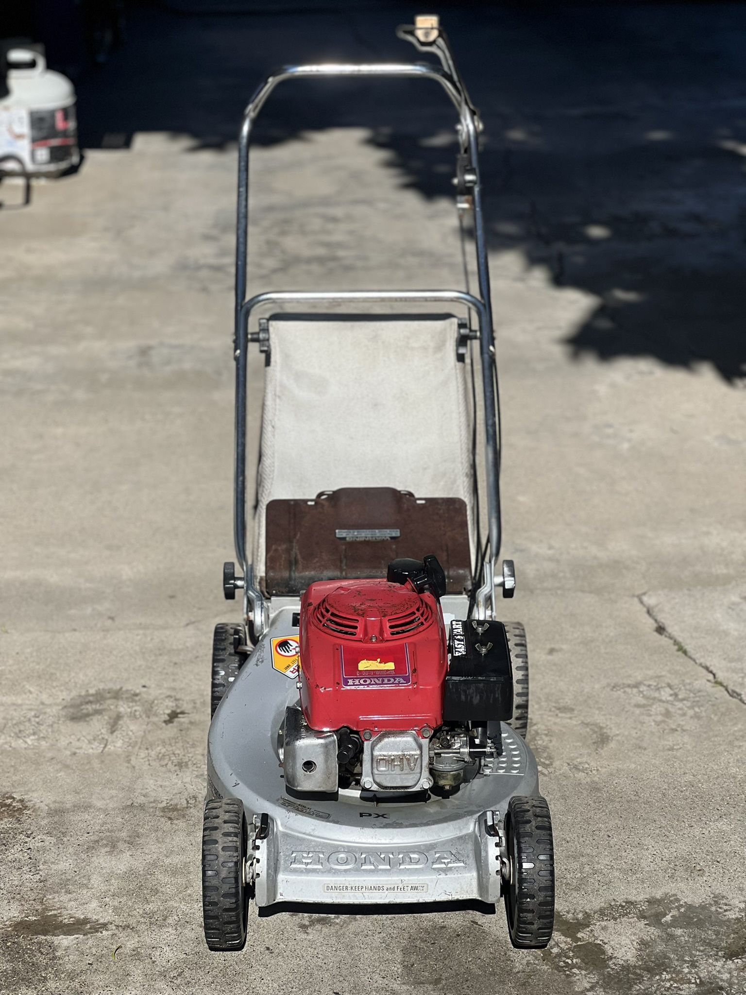 Honda HR194 lawn mower for Sale in Rialto, CA - OfferUp