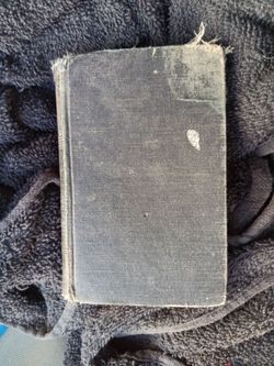 Hard copy lak cover nook was hand written with black ink pen to max E. Halley April 27the 1928 from  Eleanor Hayes.