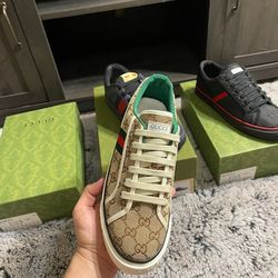 Gucci Shoes 