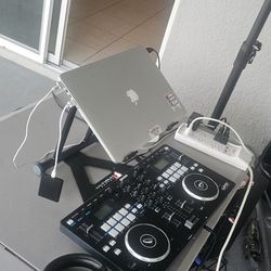 Dj Equipment 