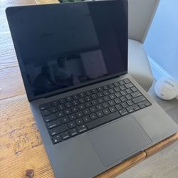 Apple - MacBook Pro 14-inch Apple M4 PRO chip Built for Apple Intelligence - 24GB Memory - 512GB SSD - Space Black