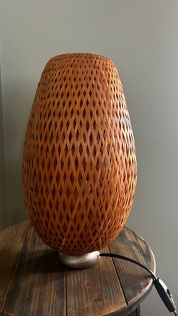 Woven Rattan Table Lamp