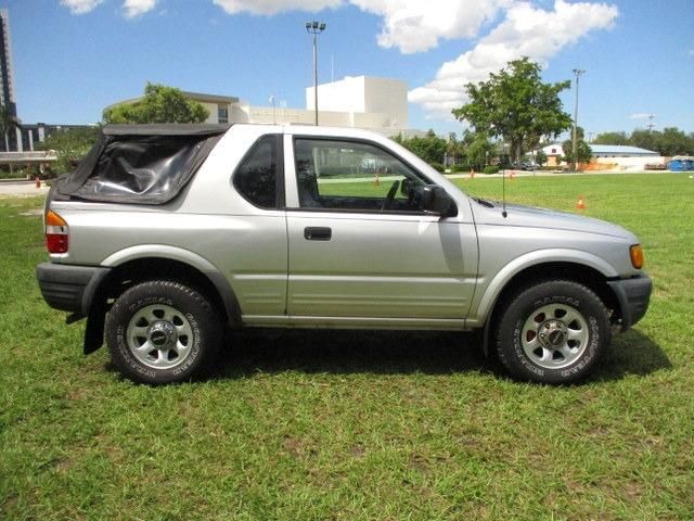 1999 Isuzu Amigo