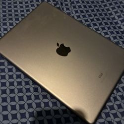 iPad 9th Gen Like new