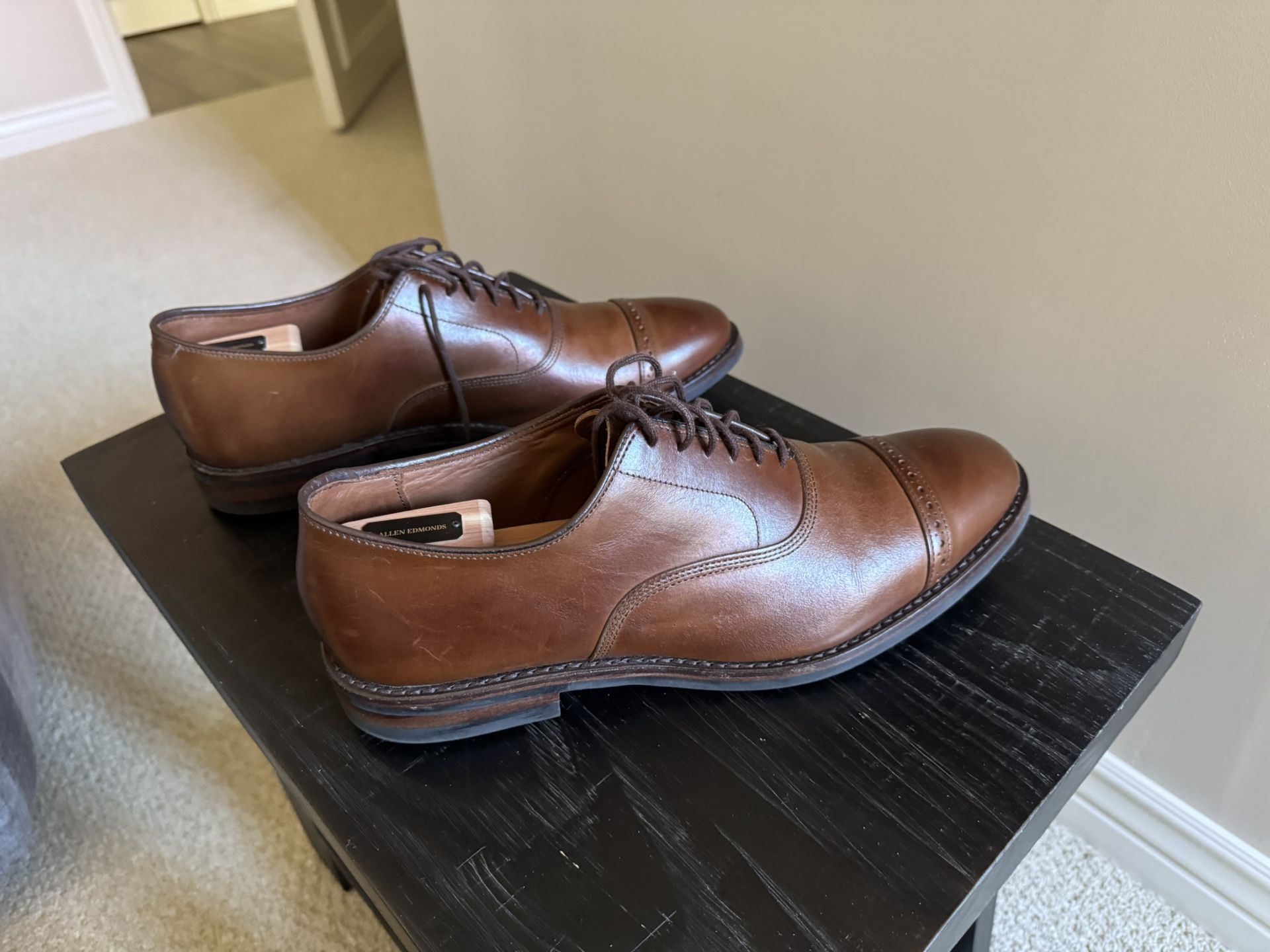 Allen Edmonds Oxford Coffee Color Lightly Worn With Bag And Shoe Trees