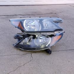 Honda CRV Headlights