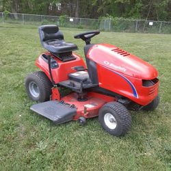 Simplicity Regent 16HP Hydrostatic Lawn Tractor 