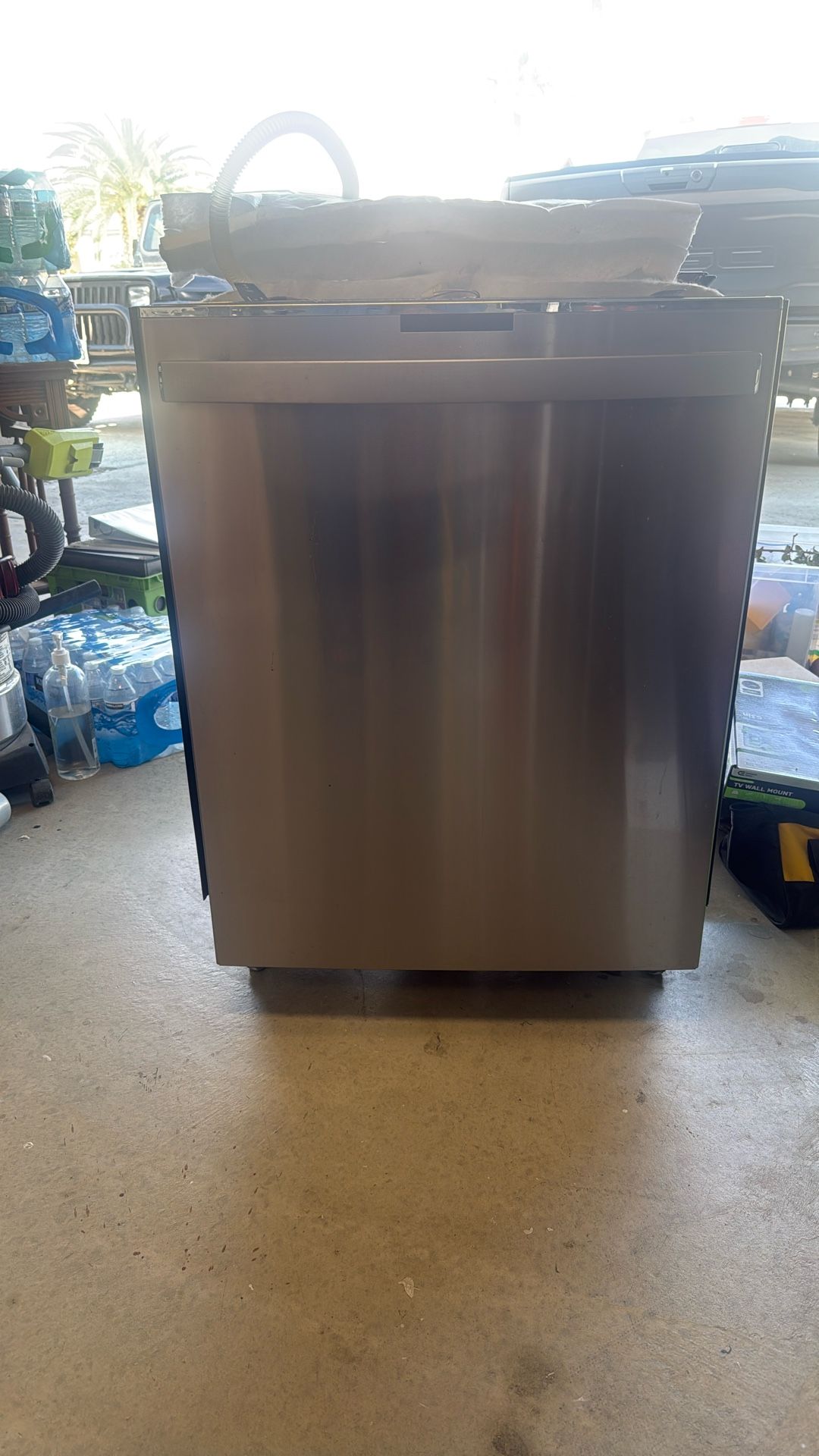 GE Profile Dishwasher -Excellent Condition 