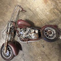 Vintage Metal Motorcycle 16.5”