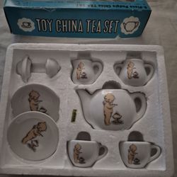 VINTAGE KEWPIE DESIGN MINI CHINA TEASET