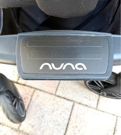 NUNA stroler and car seat