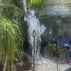 Statue Of Liberty …
