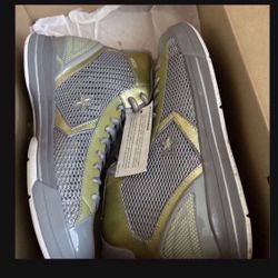 Converse shoe brand new
