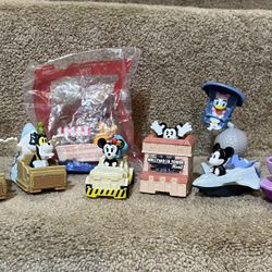 McDonalds Disney 50th Rides Mickey Pluto Daisy Train Car lot of 8 Tower Jungle