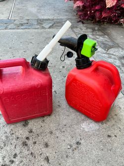 2 Gas Cans 1 gallon each
