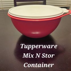 Tupperware Mix N Stor Container With Lid