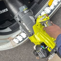 Jet Fanleaf Blower tuns and works great