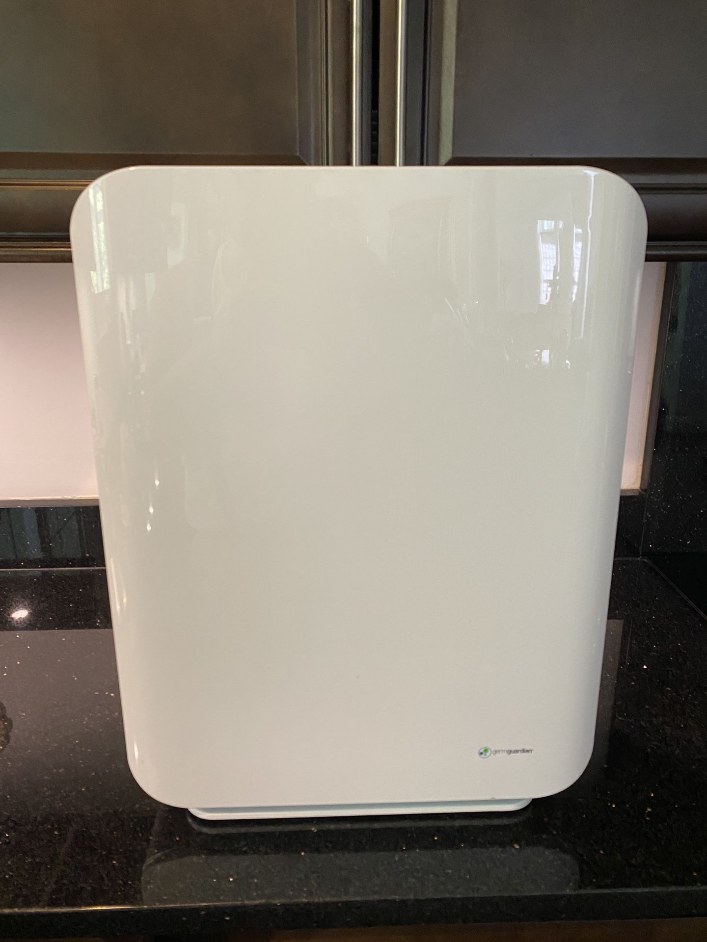 GermGuardian Air Purifier with HEPA 13 Filter UV-C Light 21”White, AC5900WCA