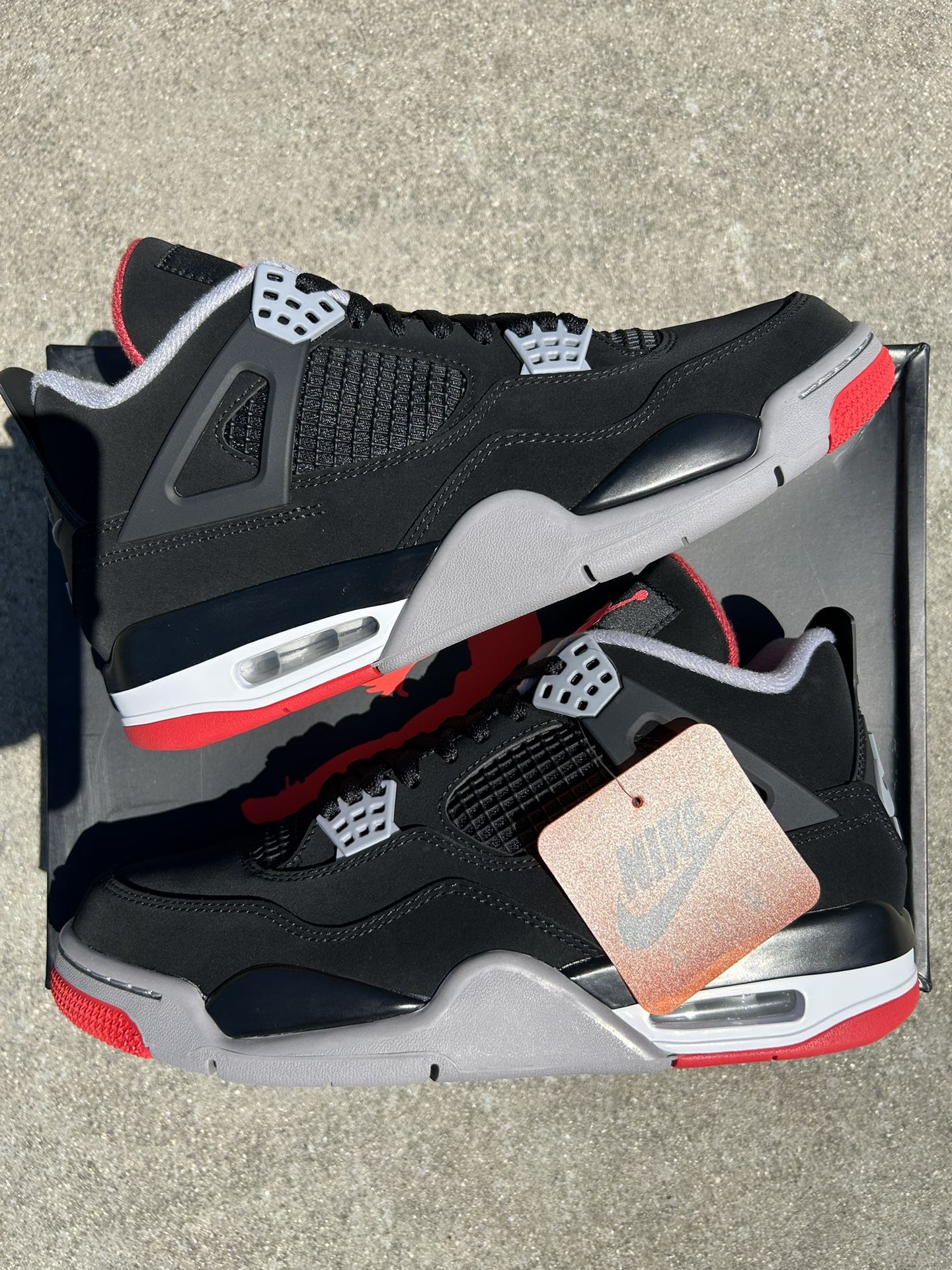 Jordan 4 Retro Bred (2019)