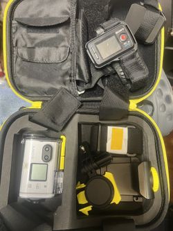 Sony HDR-AS100V Action Camera Set with RM-LVR1 Remote