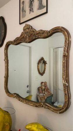 Antique Vintage Victorian Gold Gilded mirror