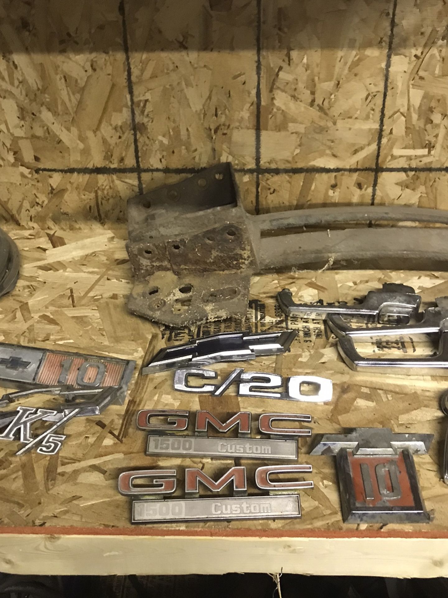67-72 Truck Emblems