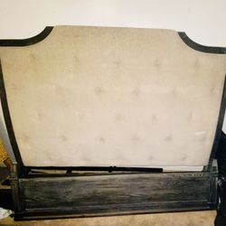 King Size upholstered Headboard And Footboard Frame