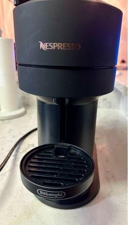Nespresso Coffee & Espresso Machine – De’Longhi – Black