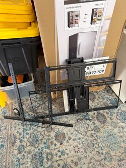Tv mount, motorized