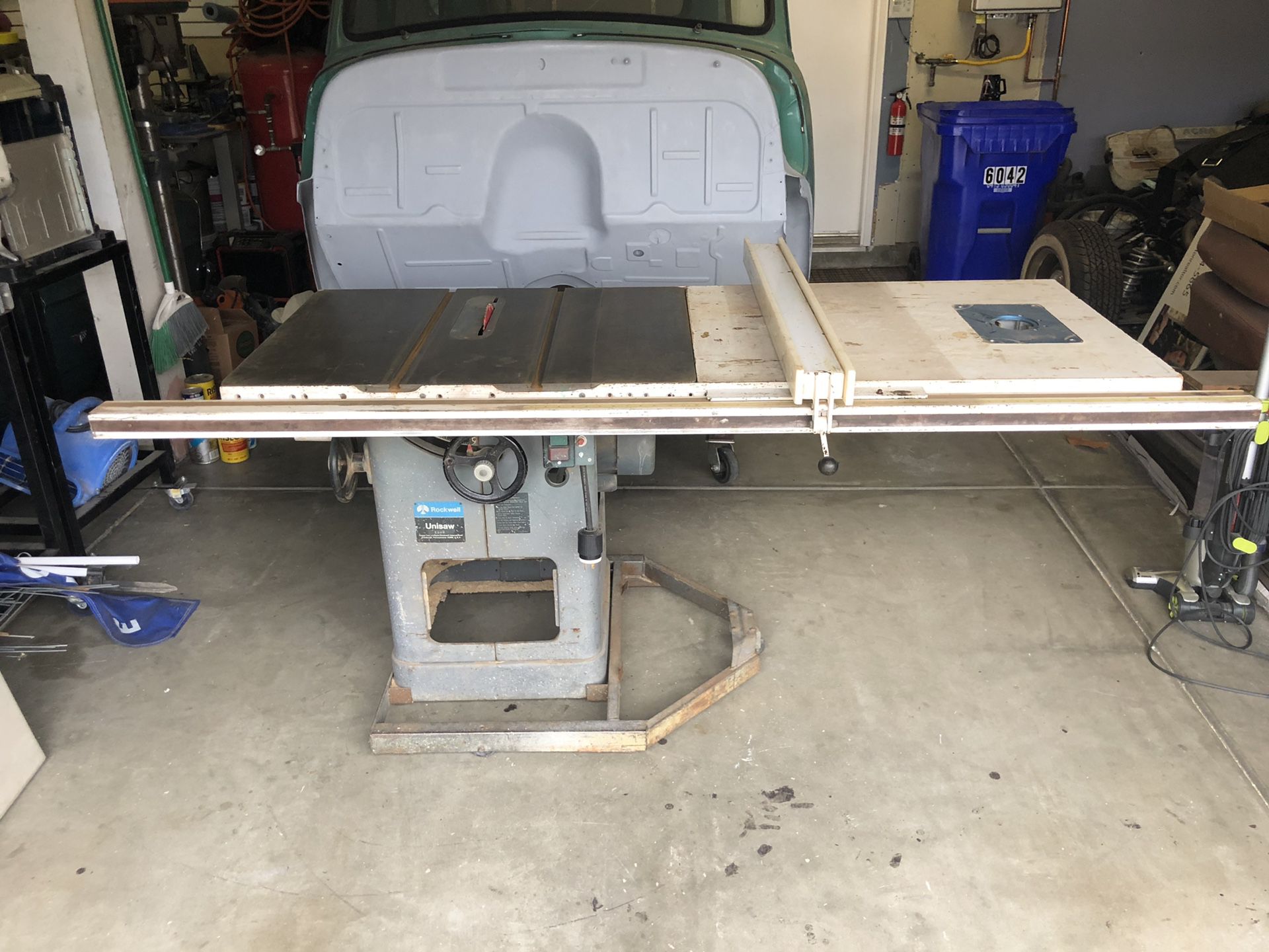 Rockwell Unisaw-professional table saw