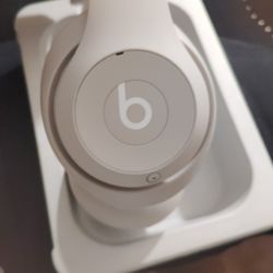 Beats Studio Pro 
