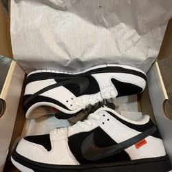 Nike SB Tightbooth