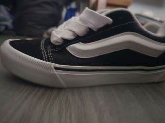 Vans b/w shoes worn twice