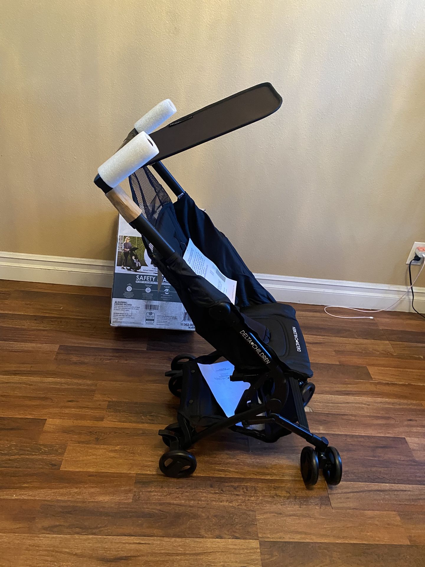 THE CLUTCH TRAVER STROLLER BRAND NEW π§π§πΆ