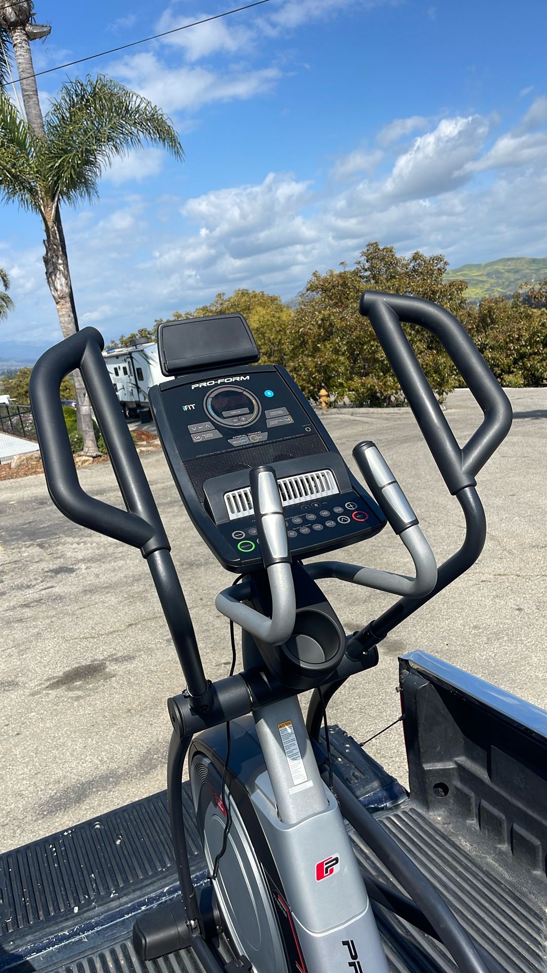 Proform Elliptical, FREE DELIVERY