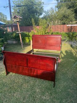 Queen Bed Frame 🤎