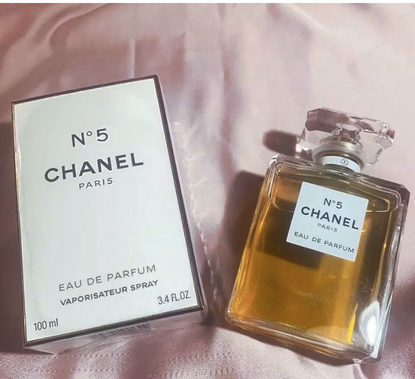 Chanel number 5 woman’s perfume