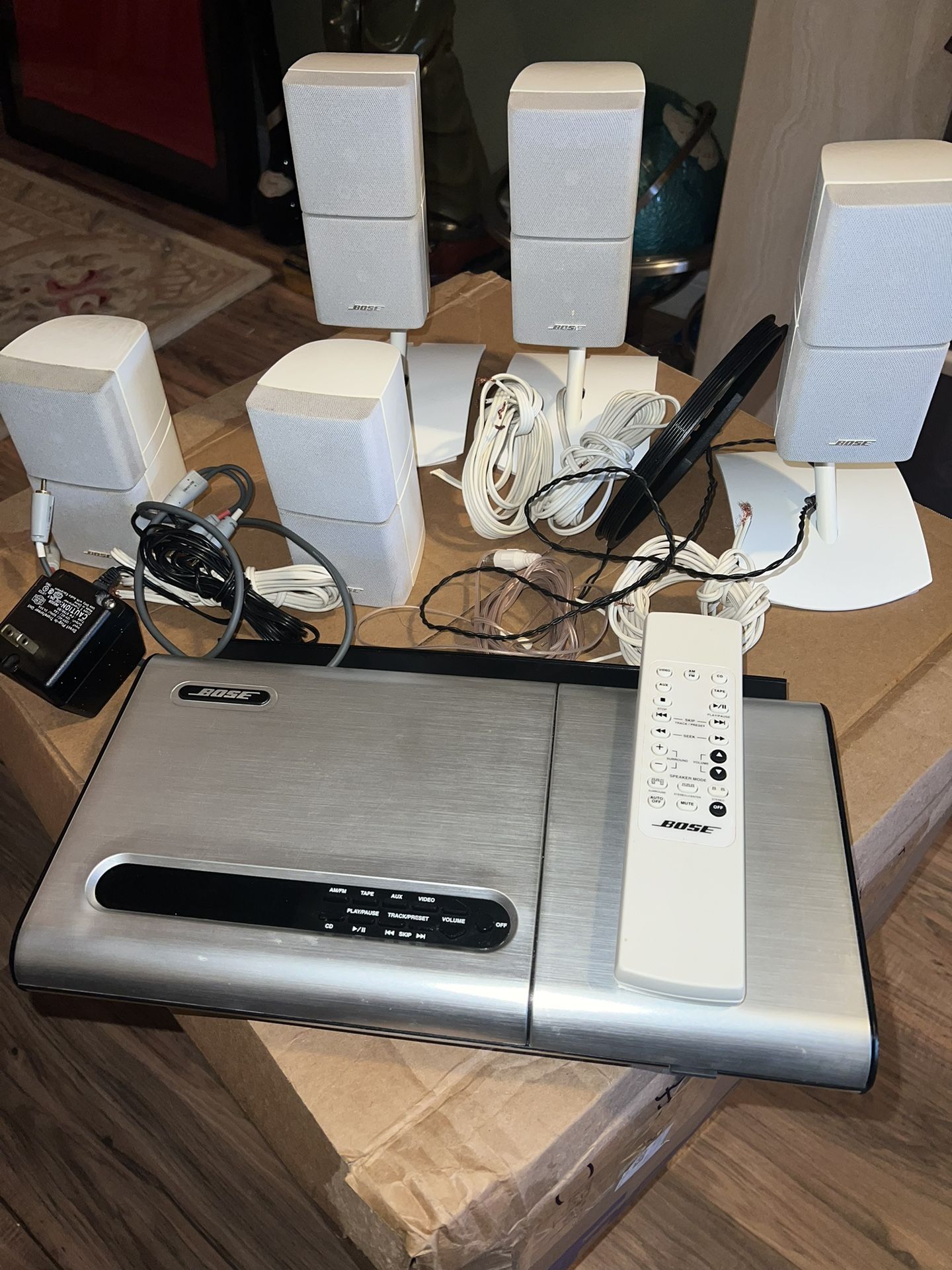 ボーズ BOSE LIFESTYLE MODEL 5 MUSIC CENTER Bose Lifestyle Model 5 Music Center CD Player AM/FM Radio No