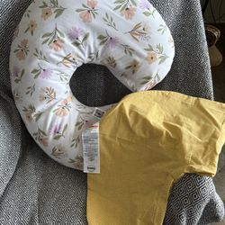 Boppy Pillow 