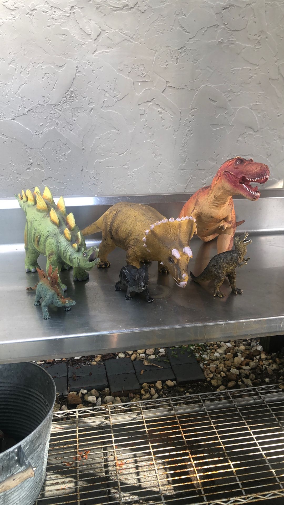 Large Dinosaurs