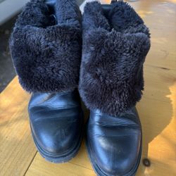 Women Boots Size  37 